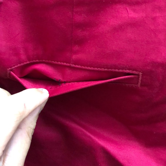 Red trouser shorts - Picture 3 of 6